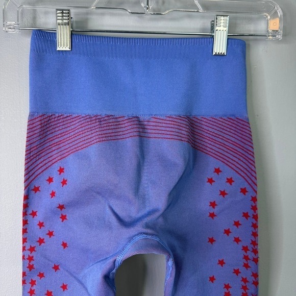 Fabletics High-Waisted Seamless Star Capri Leggings Crystal Blue Red Women's XS - Picture 10 of 13
